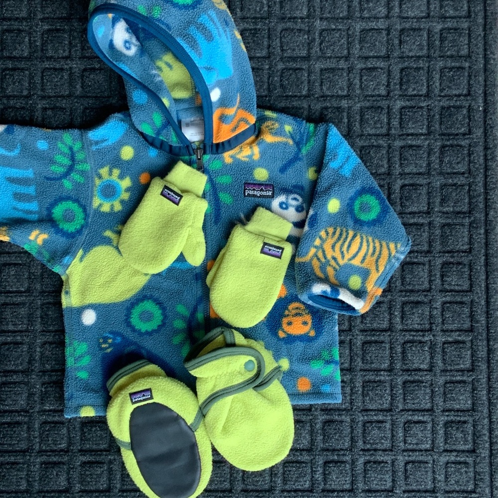 Patagonia Blue Animal Pattern Baby Fleece Hooded Jacket 18 Months Synchilla
